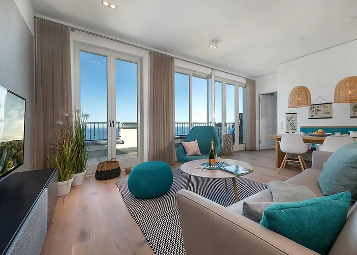 Villa mit Pool: FIRST Sellin - Meerblick-Suite View